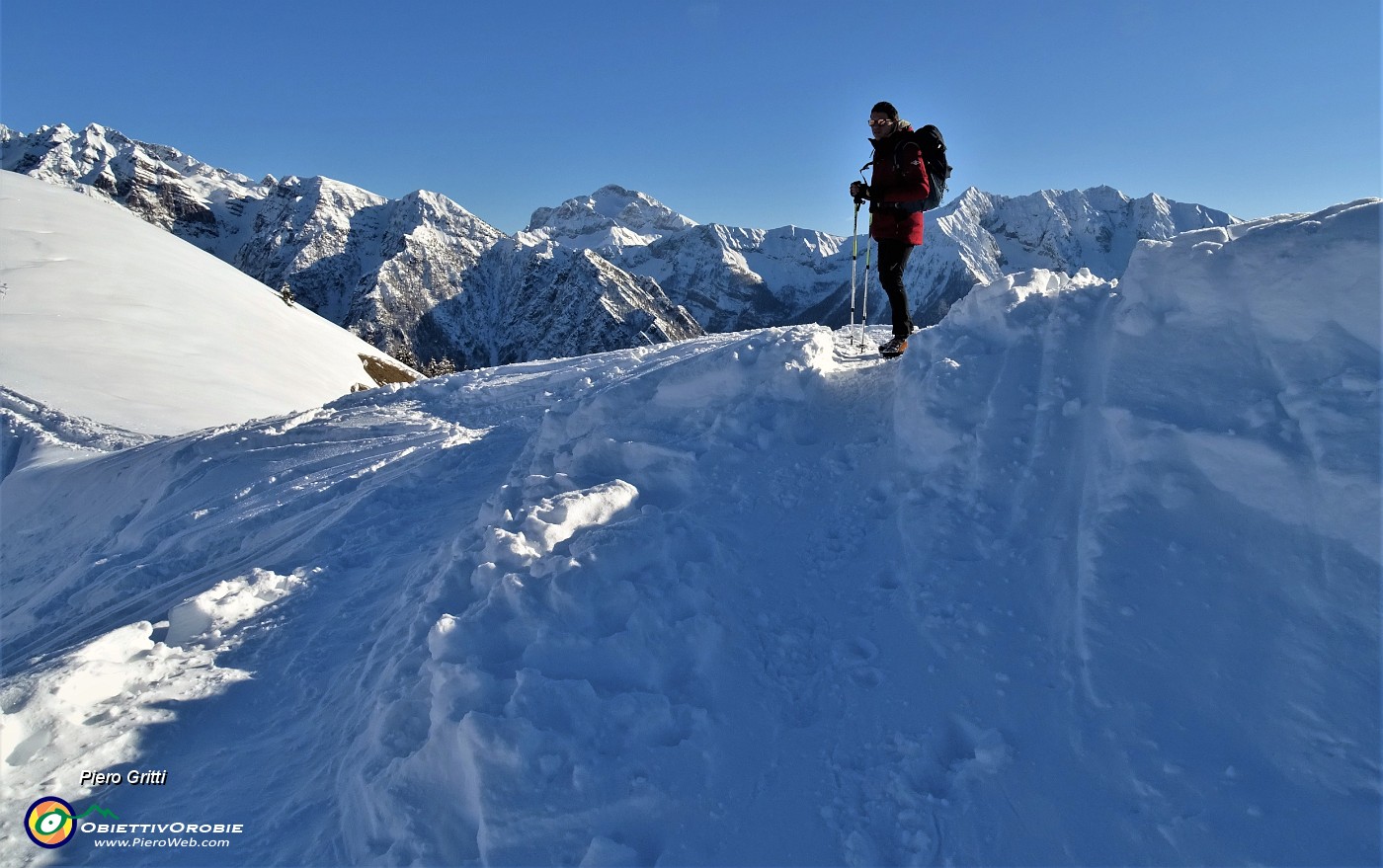 39 Sulle nevi al sole del Torcola Vaga (1780 m).JPG